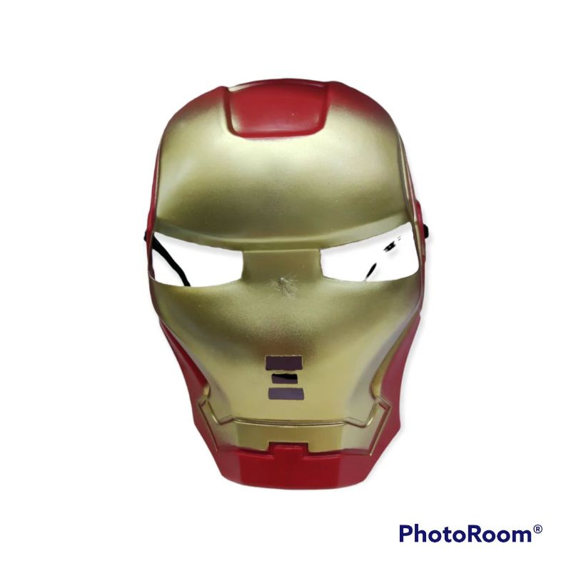 Máscara peligrosa de Iron Man 3D Fire · Creative Fabrica